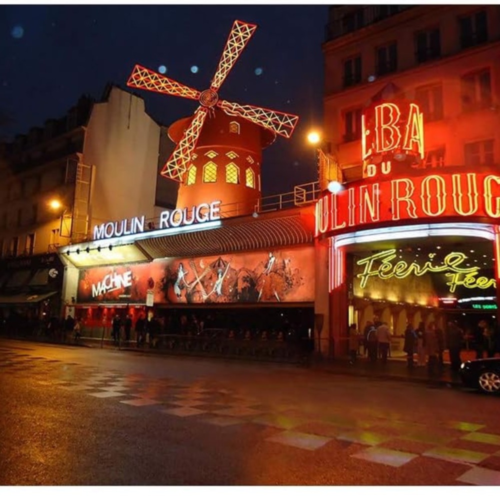 Moulin Rouge vinyl background size 6x5 ft